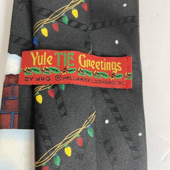 Yule Tie Greetings Hallmark Tie 100% Silk Santa Reindeer Chimney Multicolor - Picture 4 of 6
